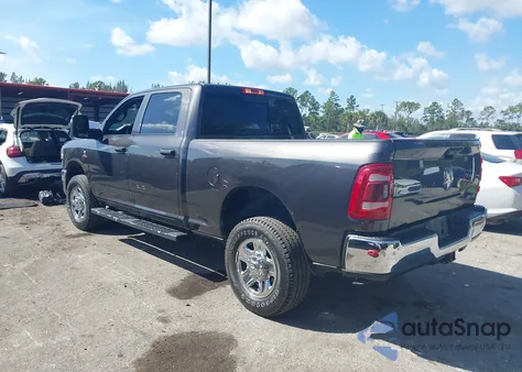 2024 Ram 2500 Tradesman 4X4 6'4 Box z USA, uszkodzony, nr VIN 3C6UR5CL9RG221333